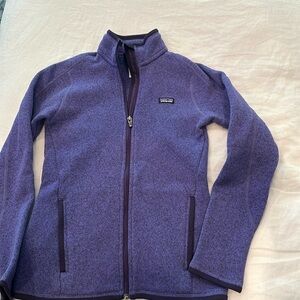 Patagonia women’s zip up sweatshirt. Excellent condition. Size XS. Purple